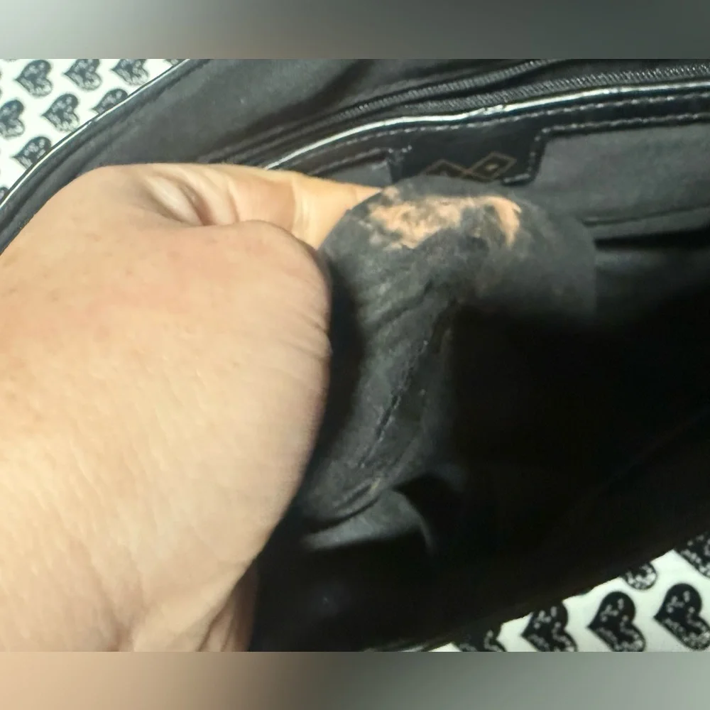A+ Black Leather Shoulder Bag in good condition #170tt